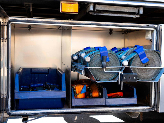 Schublade für 14 Spanngurte verzinkt komplett m. Schiene