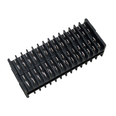 Indsats med 28 poler, 8 rækker 112 stik - For samledåse