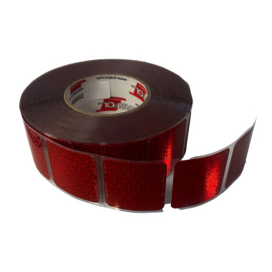 Refleksbånd rød 50x50mm (stickers) x50m til presenning